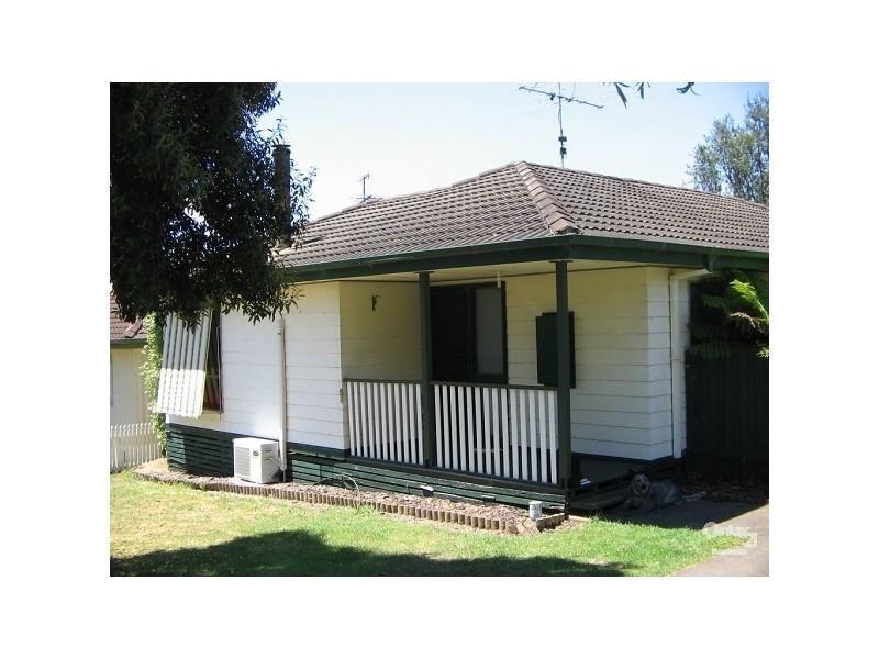 8 Anzac Court, Dartmoor VIC 3304