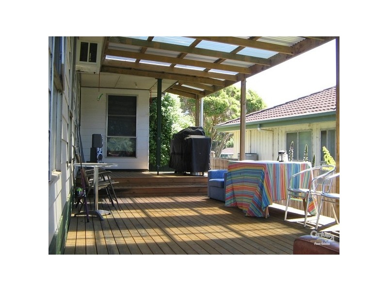 8 Anzac Court, Dartmoor VIC 3304