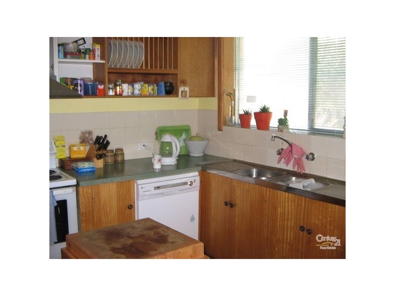 16 Sinclair Street, Mount Gambier SA 5290