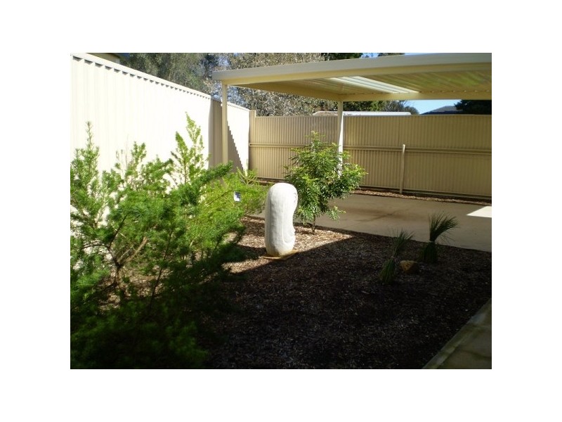 15 York St, Northfield SA 5085