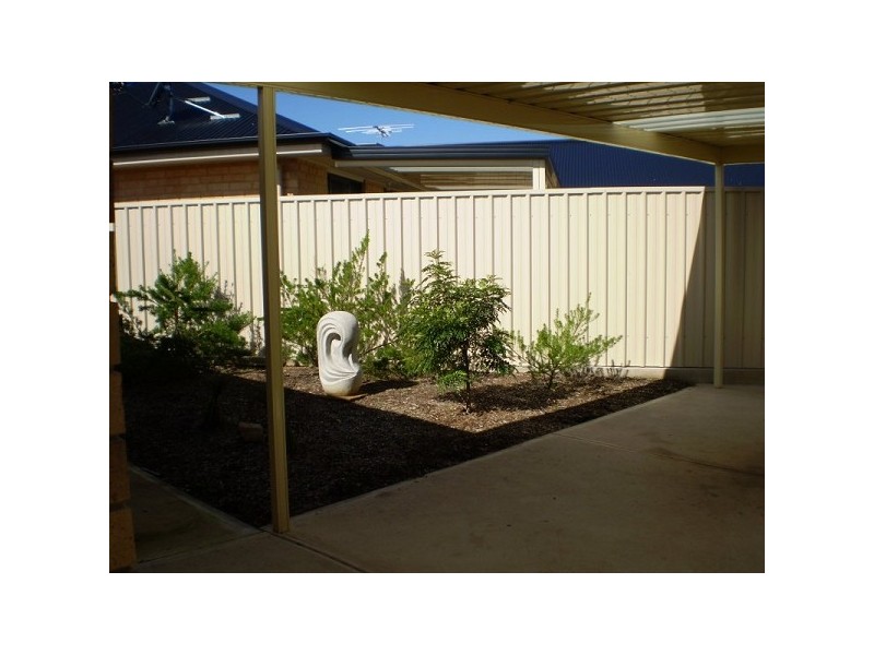 15 York St, Northfield SA 5085