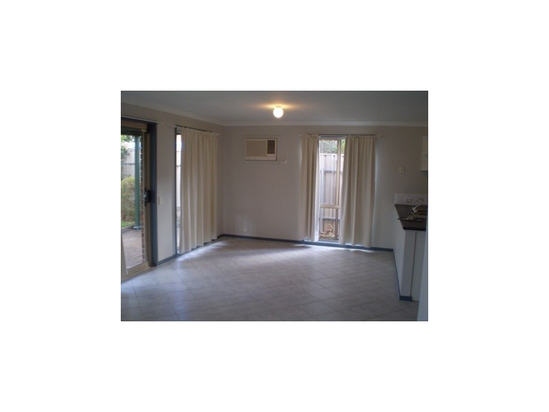 43 Attingham Crescent, Oakden SA 5086