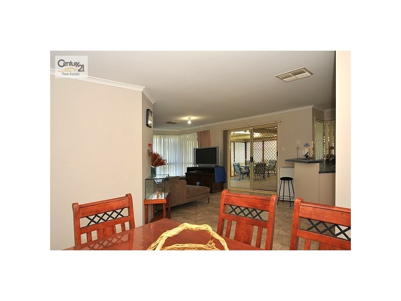 6 Lakeside Drive, Paralowie SA 5108