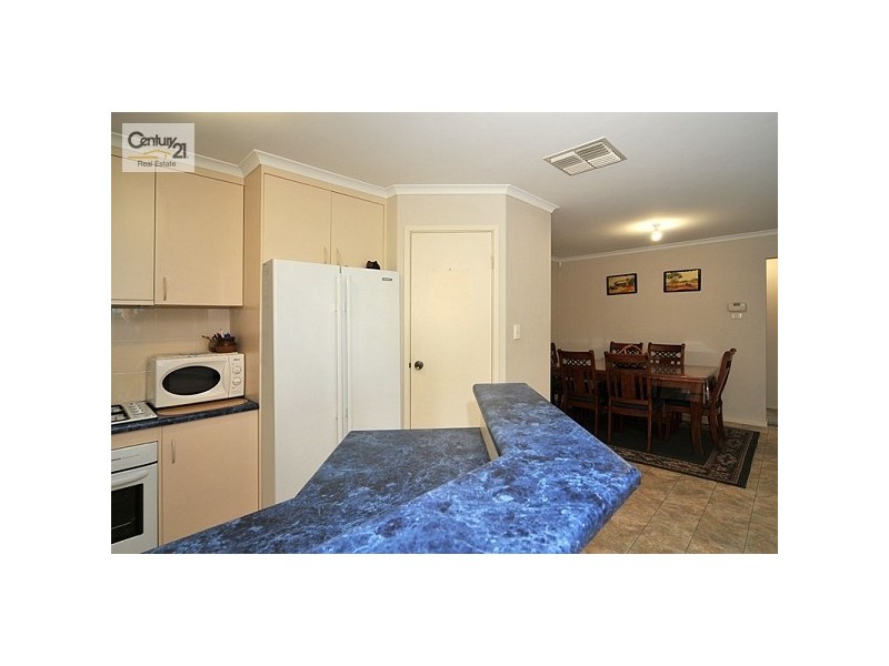 6 Lakeside Drive, Paralowie SA 5108