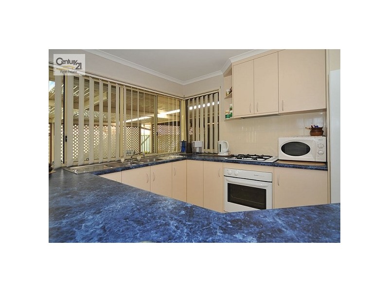 6 Lakeside Drive, Paralowie SA 5108
