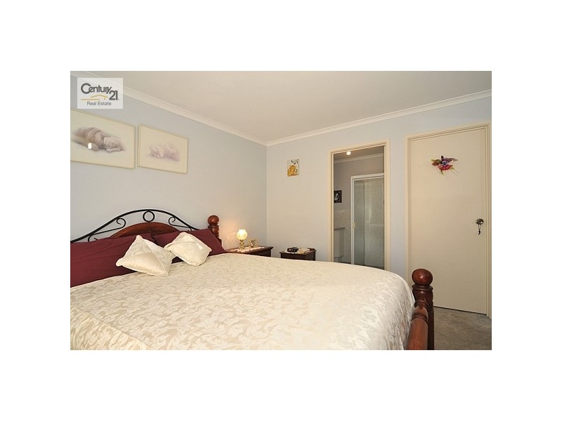 6 Lakeside Drive, Paralowie SA 5108