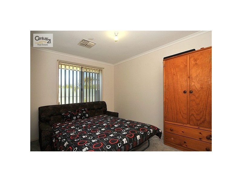 6 Lakeside Drive, Paralowie SA 5108