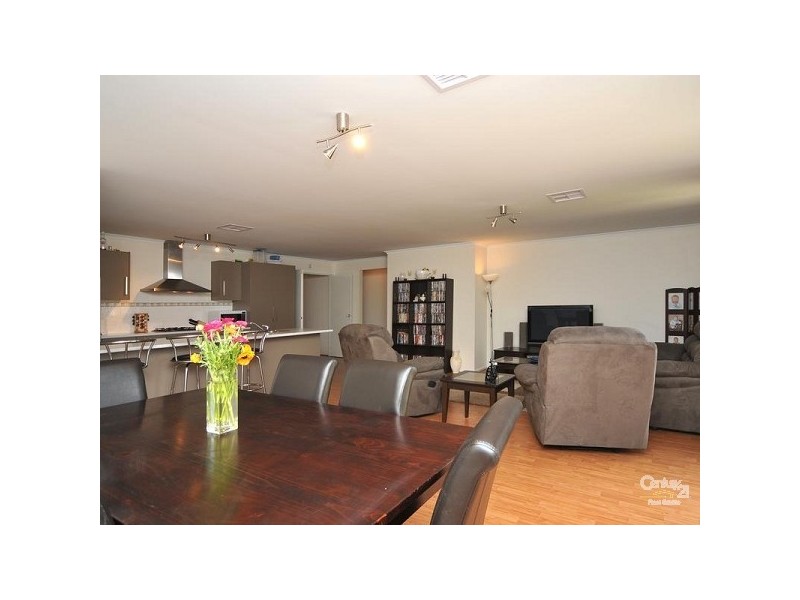 13 Banff St, Burton SA 5110