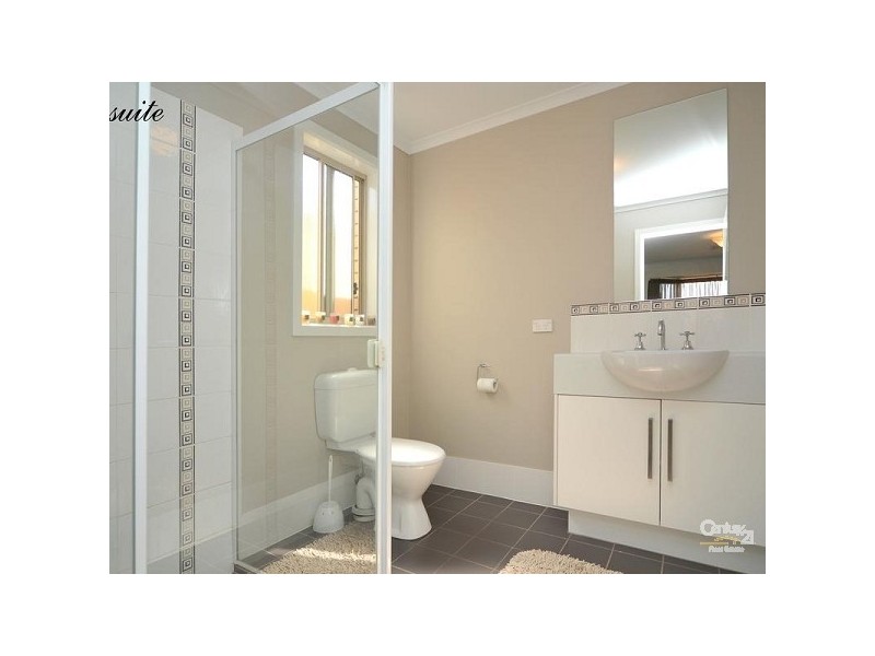 13 Banff St, Burton SA 5110