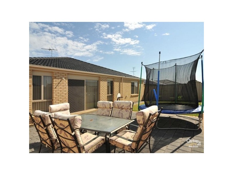 13 Banff St, Burton SA 5110