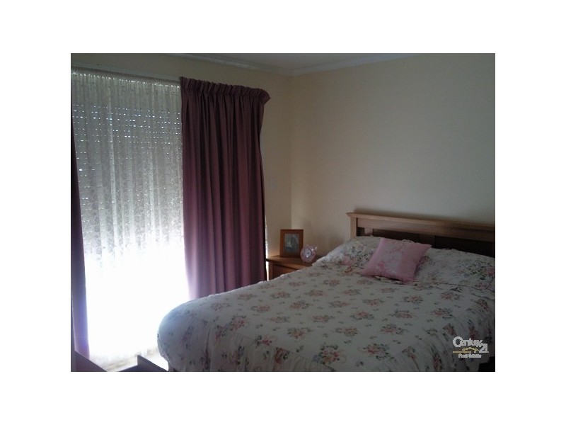 11 Hanbury Court, Oakden SA 5086