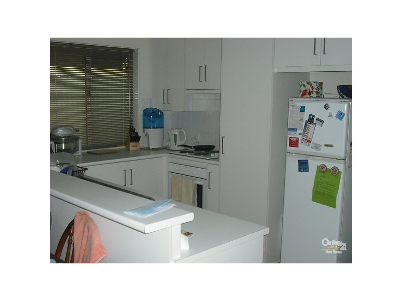 6 Chaucer Street, Clearview SA 5085