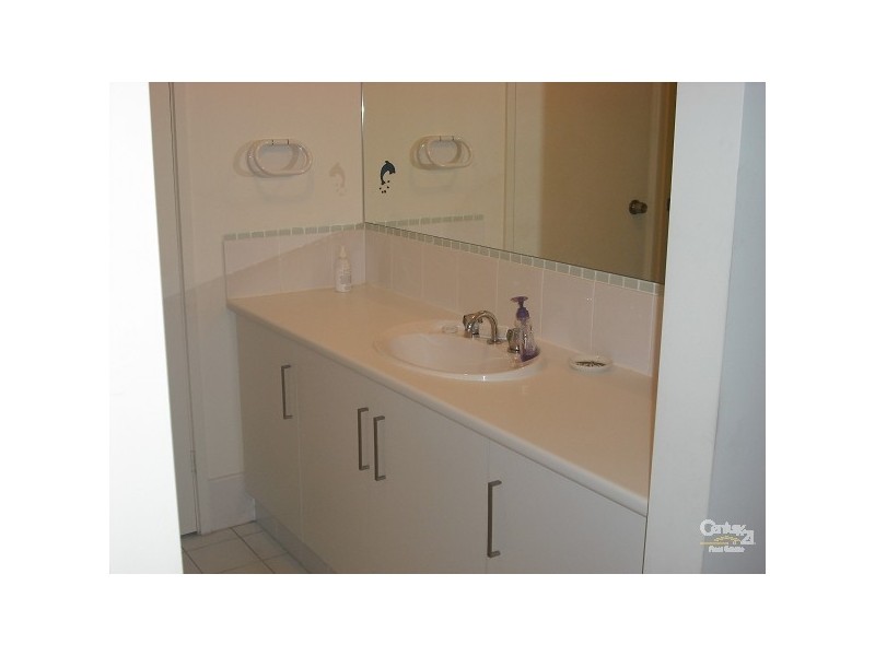 6 Chaucer Street, Clearview SA 5085