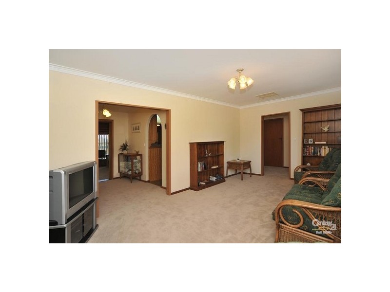 39 Landseer Crescent, Dernancourt SA 5075