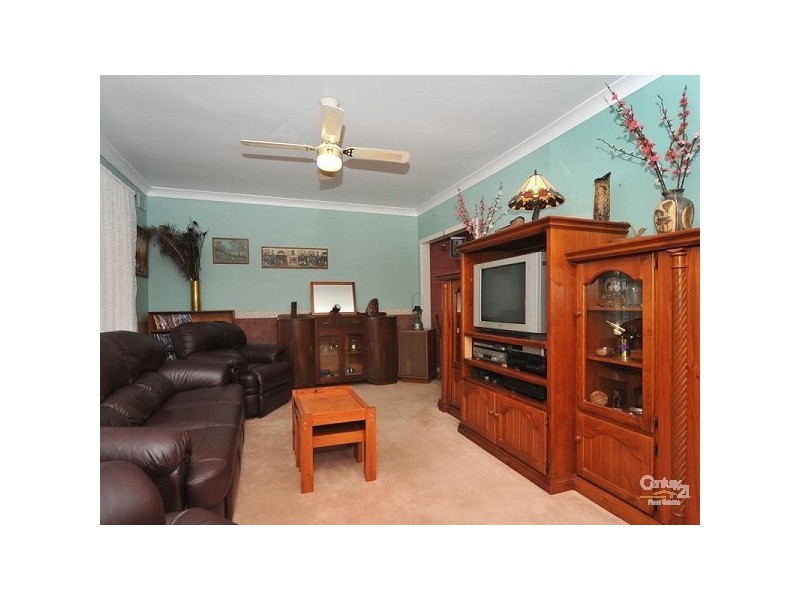 8 Cheltenham Crescent, Salisbury East SA 5109