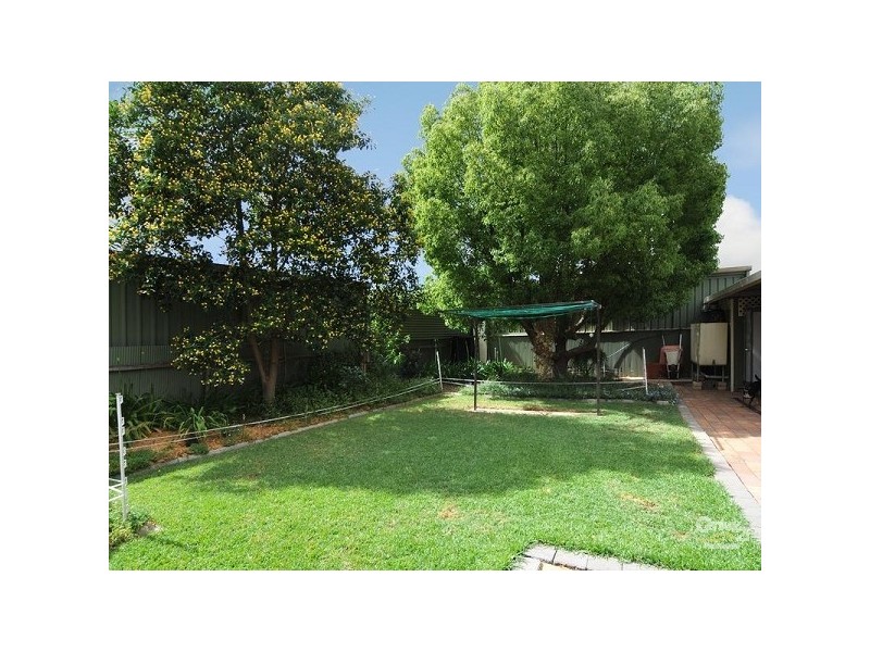 8 Cheltenham Crescent, Salisbury East SA 5109