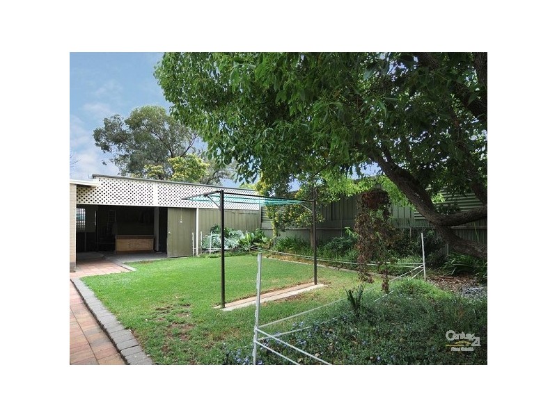 8 Cheltenham Crescent, Salisbury East SA 5109