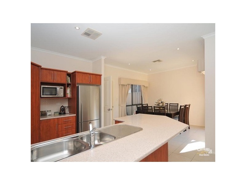 7 Nobel Court, Highbury SA 5089