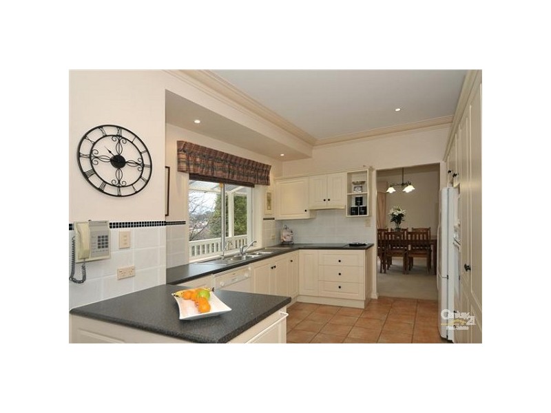 2 Heddle Court, Greenwith SA 5125