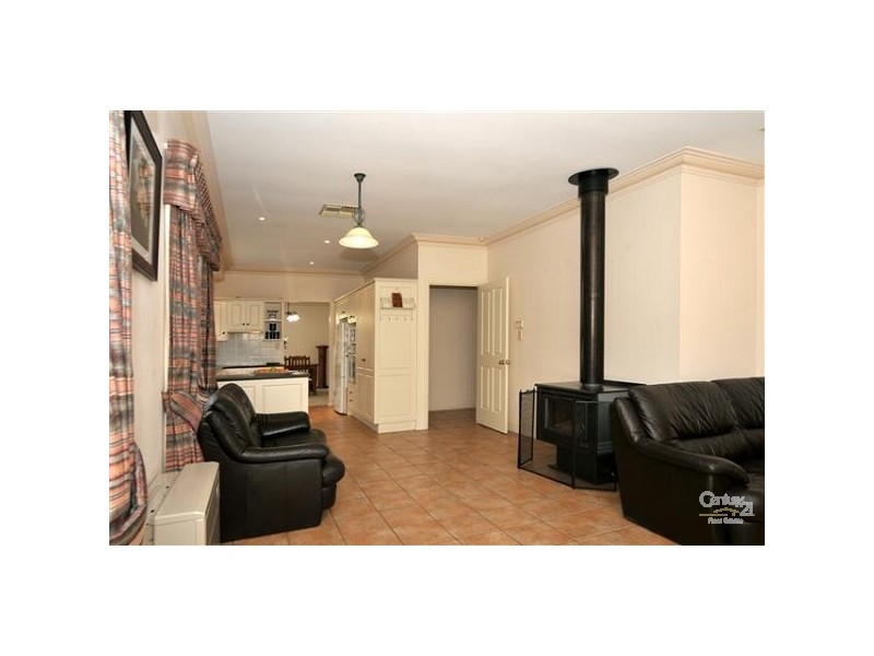 2 Heddle Court, Greenwith SA 5125