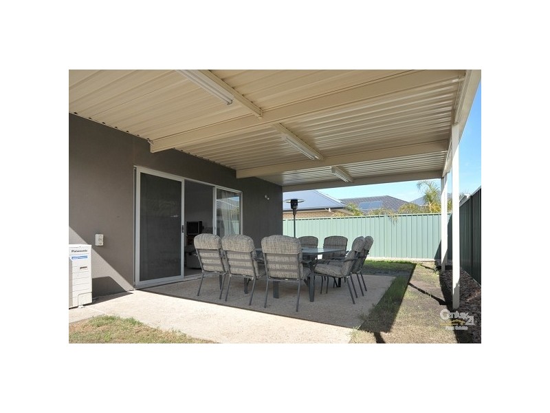 102 Shoalhaven Circuit, Mawson Lakes SA 5095