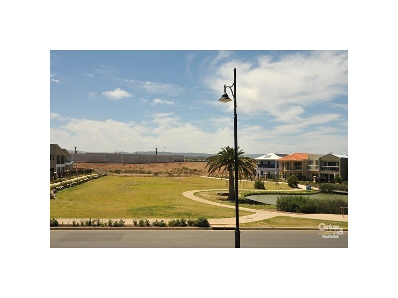 102 Shoalhaven Circuit, Mawson Lakes SA 5095