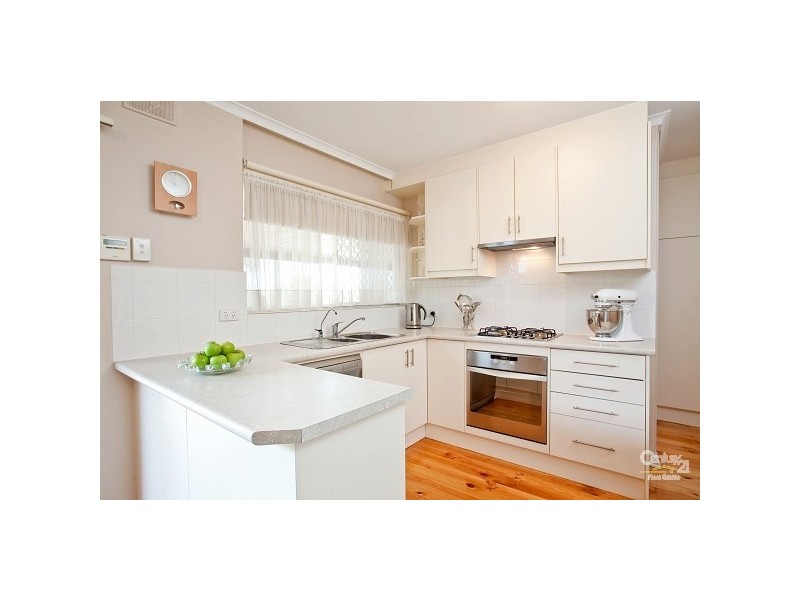 15 Nagle Avenue, Gulfview Heights SA 5096