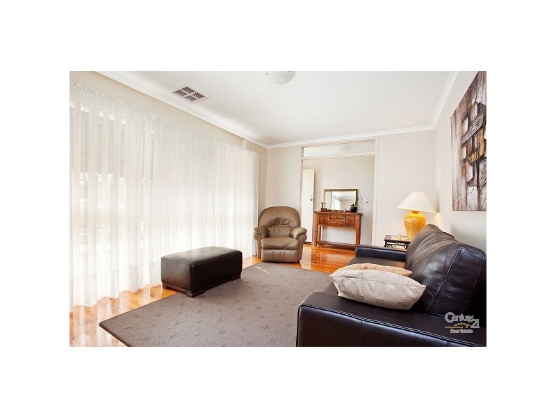 15 Nagle Avenue, Gulfview Heights SA 5096