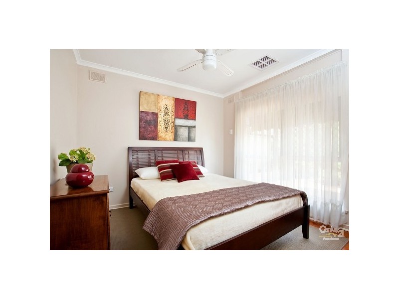 15 Nagle Avenue, Gulfview Heights SA 5096