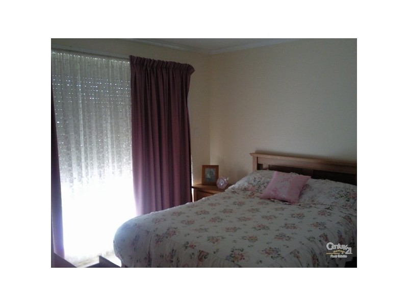 11 Hanbury Court, Oakden SA 5086