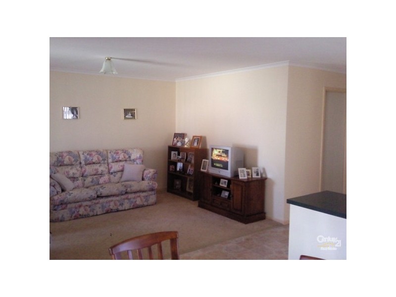 11 Hanbury Court, Oakden SA 5086