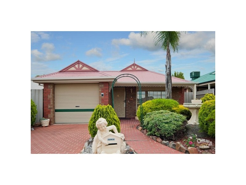 8 Cuneo Place, Golden Grove SA 5125
