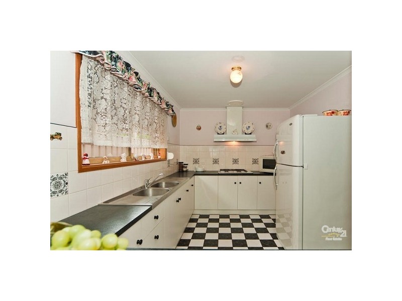 8 Cuneo Place, Golden Grove SA 5125