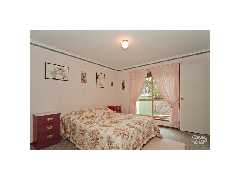 8 Cuneo Place, Golden Grove SA 5125