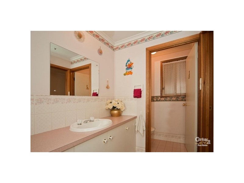 8 Cuneo Place, Golden Grove SA 5125