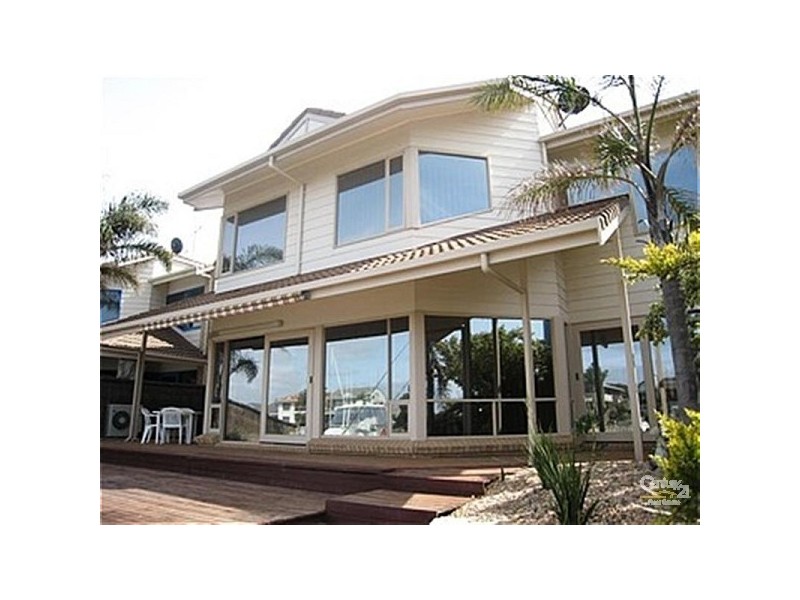 30 Parnkalla Avenue, Port Lincoln SA 5606