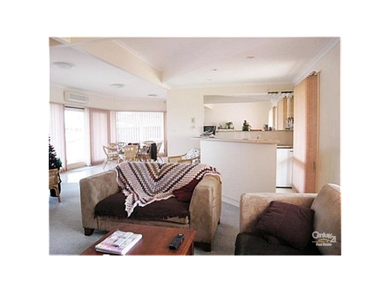 30 Parnkalla Avenue, Port Lincoln SA 5606