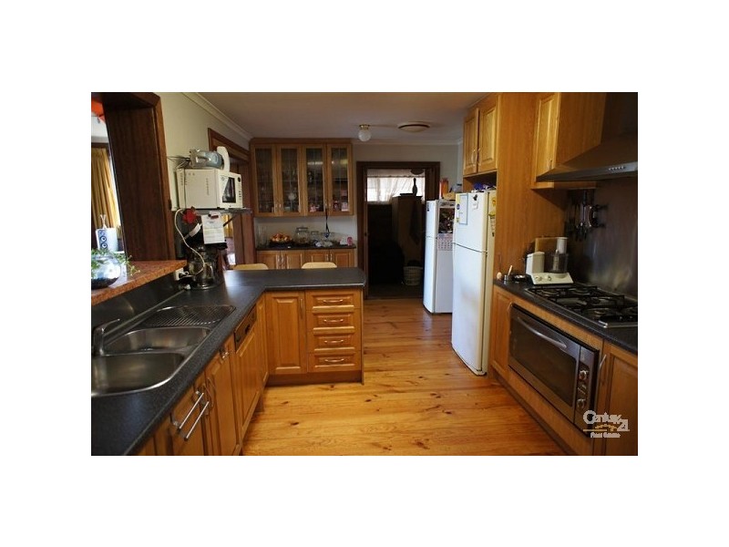 31 Lorraine Avenue, Para Vista SA 5093