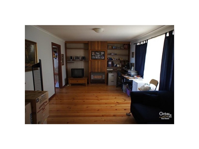31 Lorraine Avenue, Para Vista SA 5093