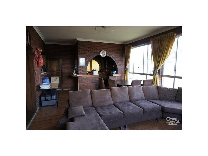 31 Lorraine Avenue, Para Vista SA 5093