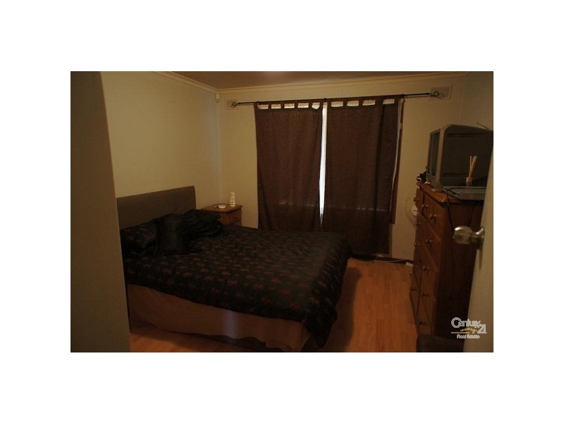 31 Lorraine Avenue, Para Vista SA 5093
