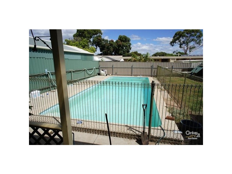 31 Lorraine Avenue, Para Vista SA 5093