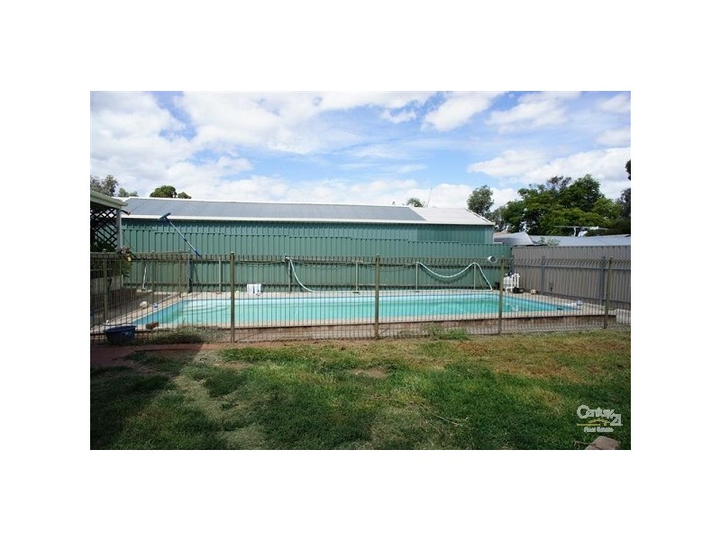 31 Lorraine Avenue, Para Vista SA 5093