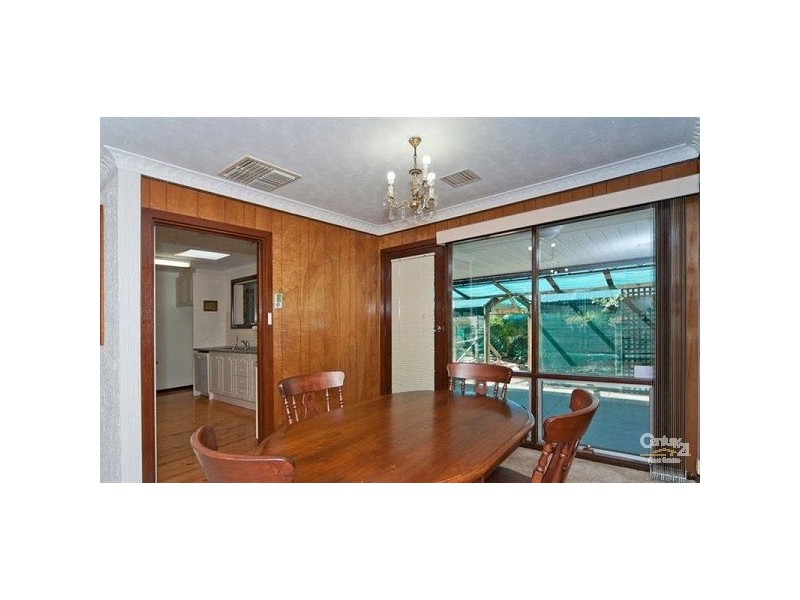 15 Domain Avenue, Para Vista SA 5093