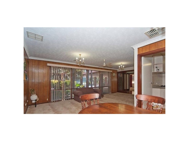 15 Domain Avenue, Para Vista SA 5093