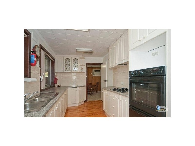 15 Domain Avenue, Para Vista SA 5093