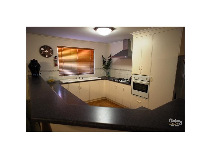 5 Standen Court, Oakden SA 5086