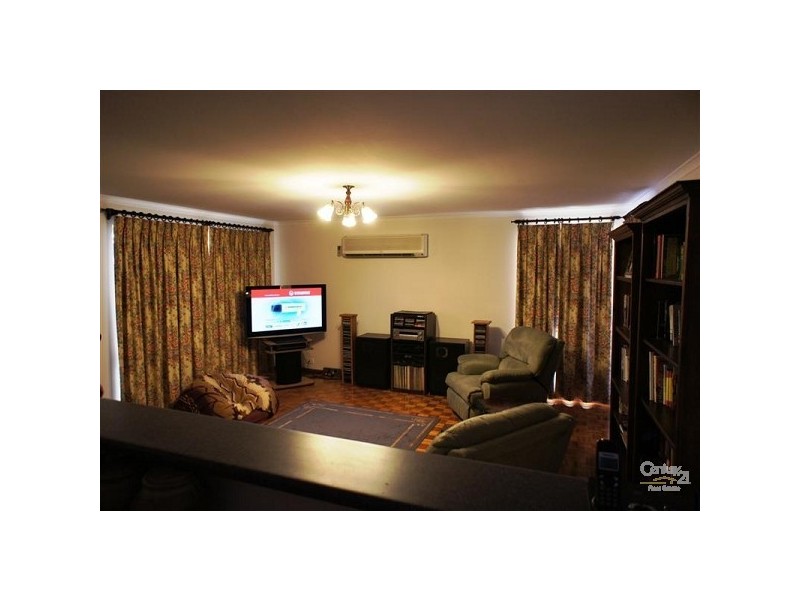 5 Standen Court, Oakden SA 5086