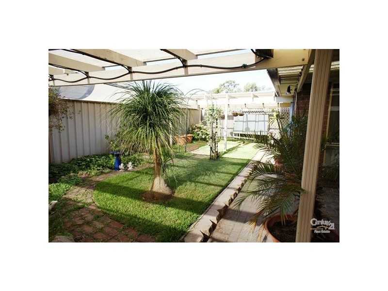 5 Standen Court, Oakden SA 5086