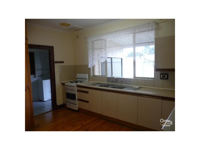 6 Spenfeld Court, Valley View SA 5093
